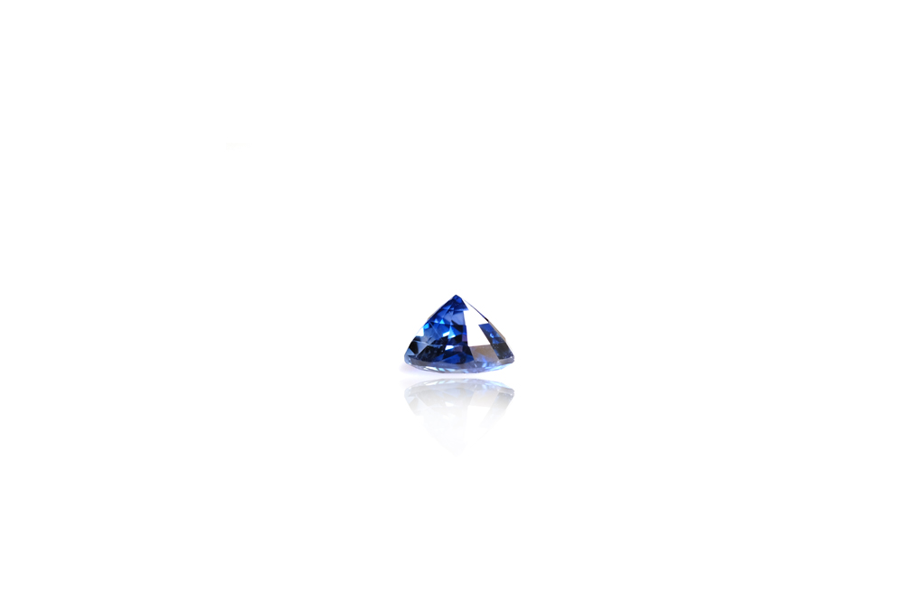 Saphir triangle Bleu 5