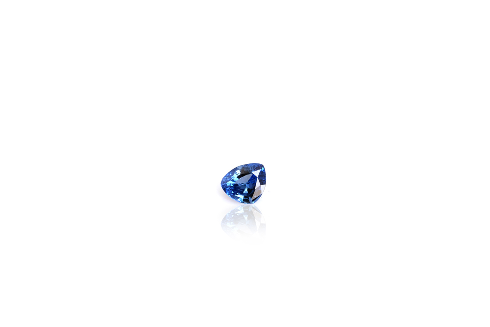 Saphir triangle Bleu 6